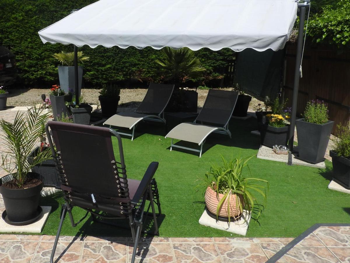 Appartement Mansarde Et Climatise 50 M2 Pompignan  Ngoại thất bức ảnh