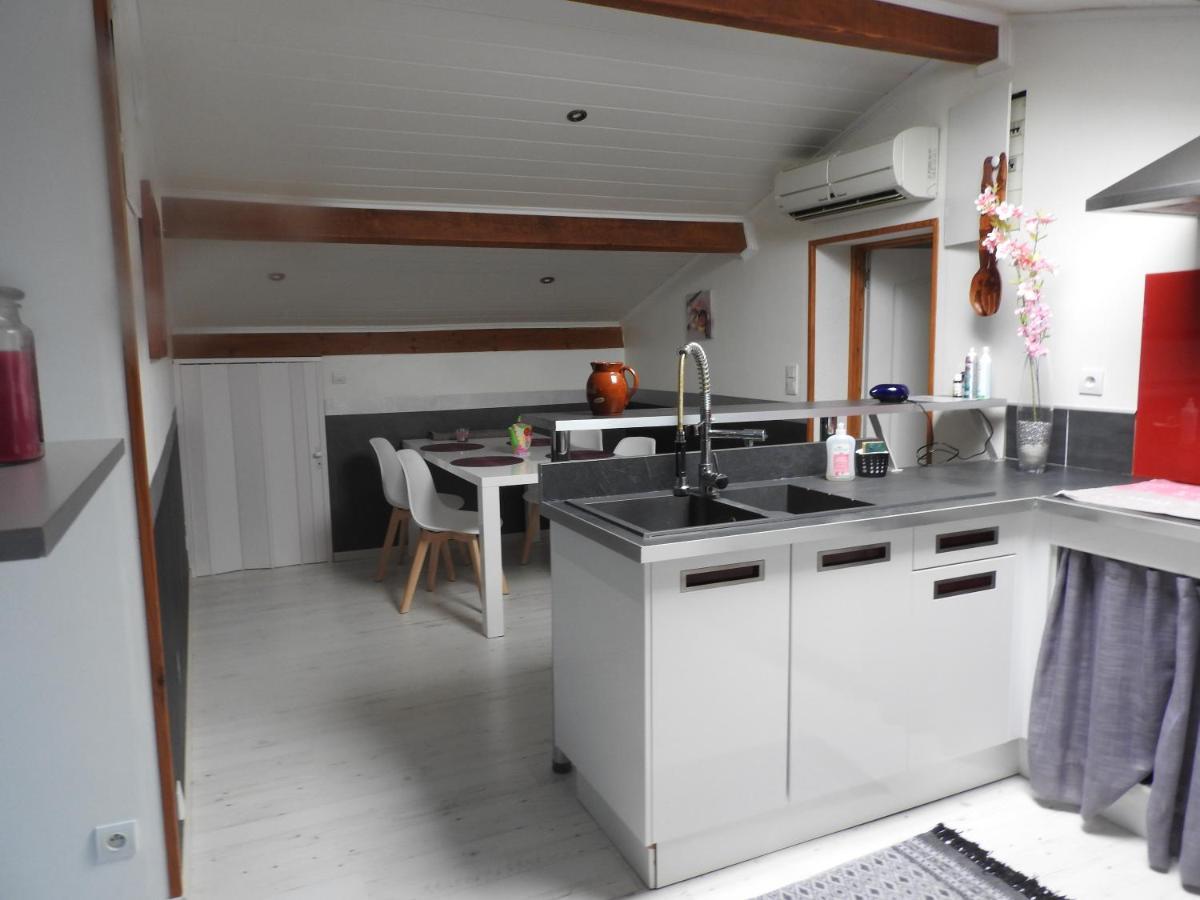 Appartement Mansarde Et Climatise 50 M2 Pompignan  Ngoại thất bức ảnh