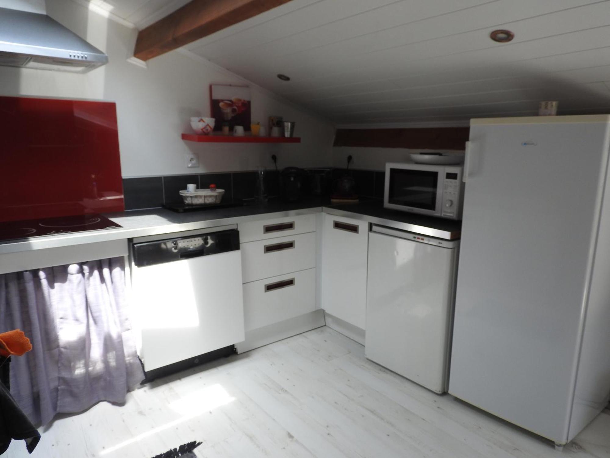 Appartement Mansarde Et Climatise 50 M2 Pompignan  Ngoại thất bức ảnh