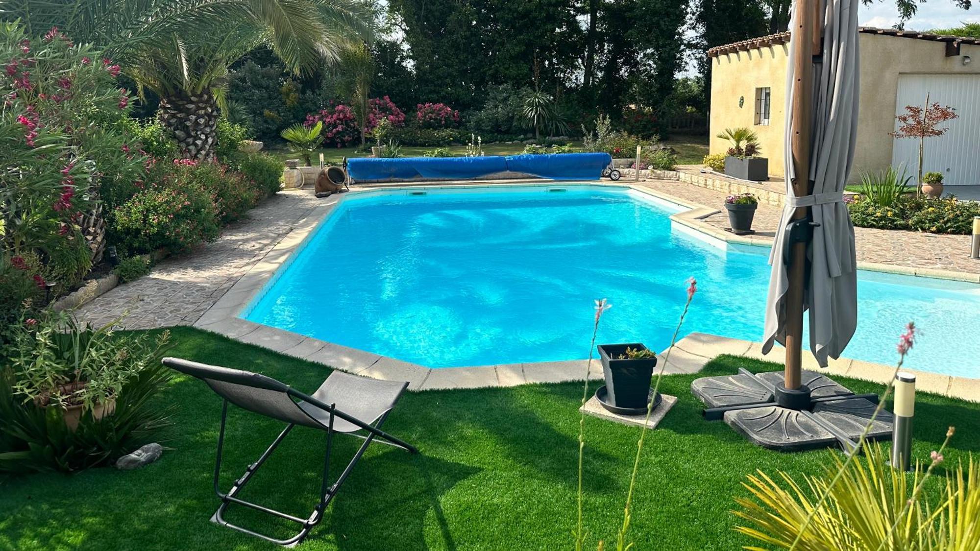 Appartement Mansarde Et Climatise 50 M2 Pompignan  Ngoại thất bức ảnh
